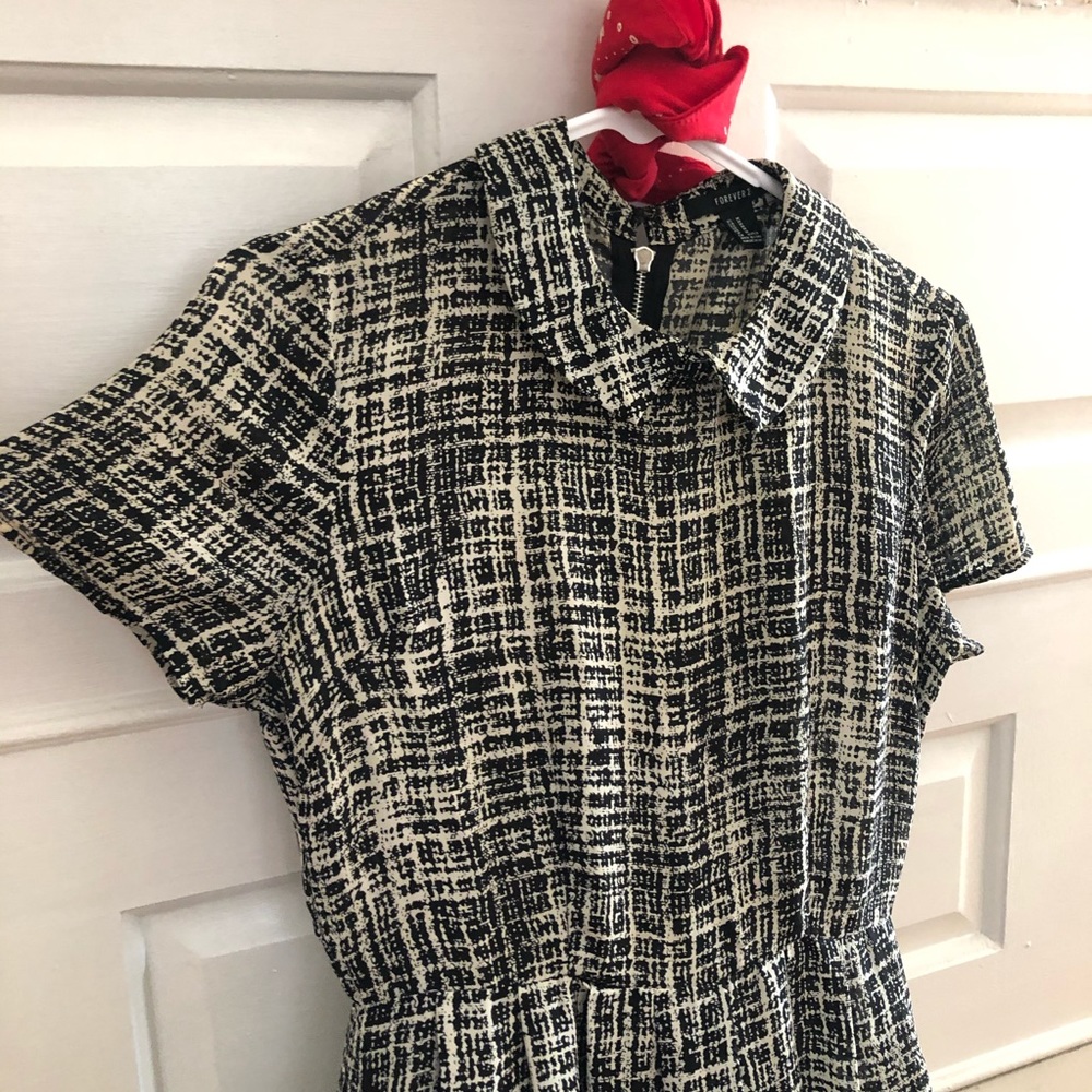 Collared baby doll dress - Picture 3 of 5